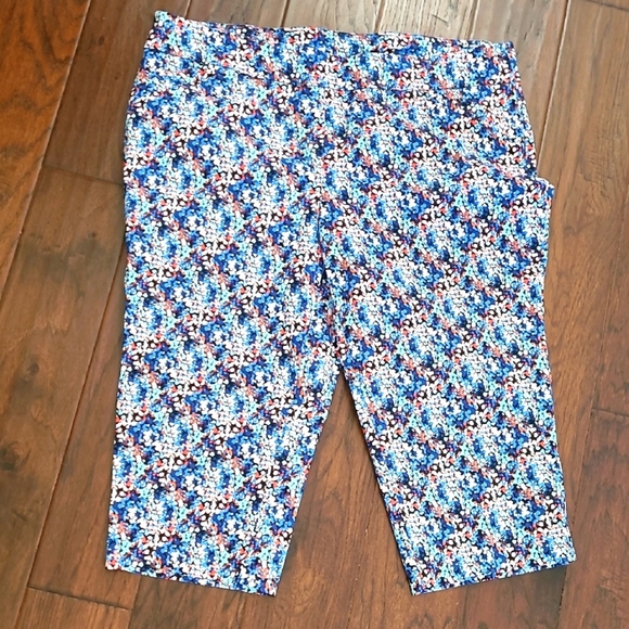 Kim Rogers Colorful Abstract Patterned Pullon Capris size 18W - Picture 1 of 9